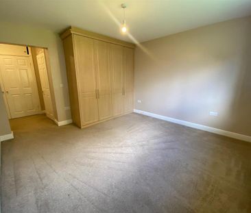 3 bedroom detached bungalow to rent - Photo 2