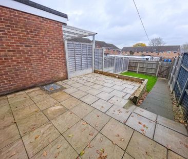 2 bedroom terraced house to rent - Photo 4