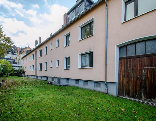 Wohnen mit Wohlfühlfaktor – Helle Vier-Zimmer-Wohnung mit Balkon in der Südstadt - Foto 1