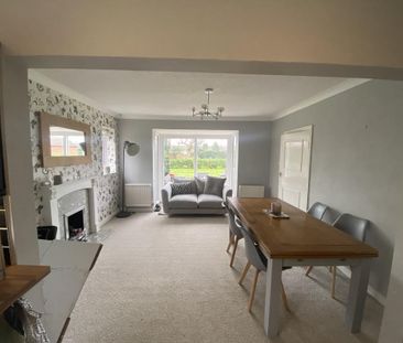 3 bedroom detached house to rent - Photo 3
