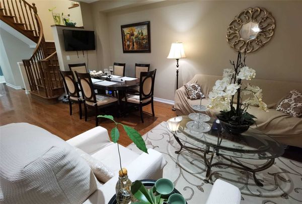 For Lease - 5 Pitney Avenue, Richmond Hill, Ontario - Photo 1