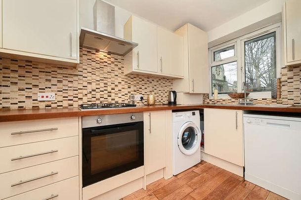Wilfred Court, South Grove, Tottenham, London, N15 - Photo 1