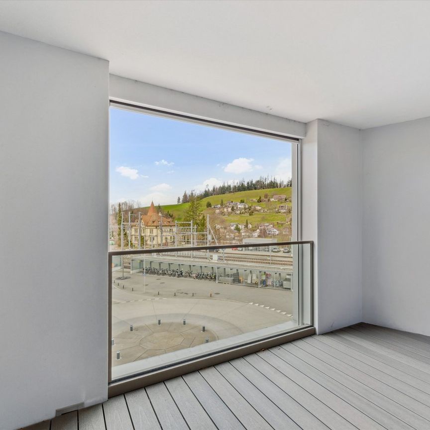 "1. Nettomietzins gratis - Moderne Wohnung an bester Lage beim Bahnhof!" - Photo 1