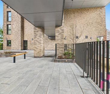 Studio to rent - Photo 2