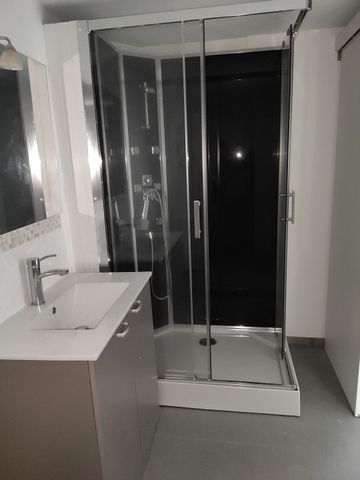 Location Appartement 2 pièces 37m² - Photo 2