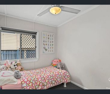 Airconed Fully Refreshed Family Home | Prime Holland Park Location ... - Photo 6