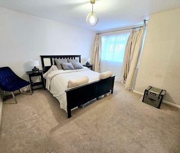 Gonville Crescent, Northolt, UB5 - Photo 2