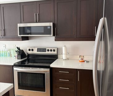 For Lease - 62 King George Way, Clarington, Ontario - Photo 1