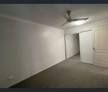 Comfortable Two-Bedroom Unit in Secure Complex - Photo 1