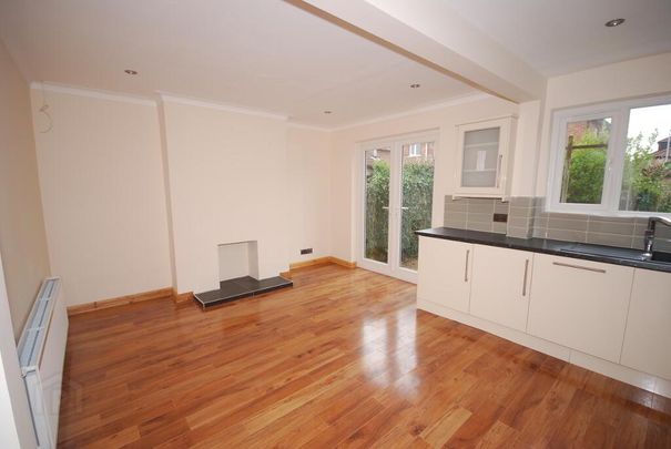 20 Prince Edward Drive, Stranmillis, Belfast, BT9 5GB - Photo 1
