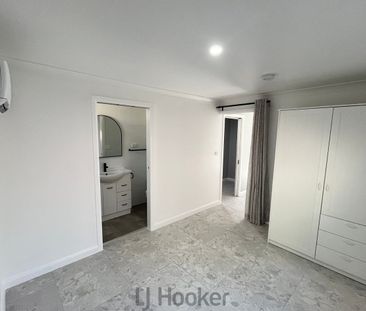 Modern 1 Bedroom Granny Flat in Belmont North - Photo 2