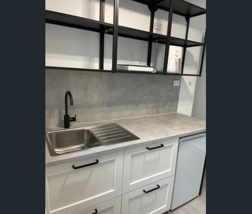 Spacious Studio! Central Location! All Bills included! - Photo 2