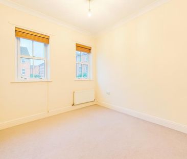 Haydon Place, Guildford, GU1 - Photo 3