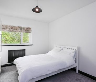 3 bedroom end of terrace house to rent - Photo 5