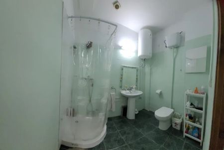 Calle Fernando de Rojas, Sevilla, Andalusia 41006 - Photo 4