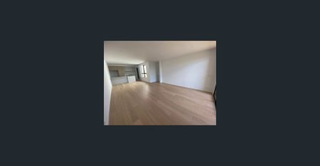 Modern Two-Storey Townhouse in a Prime Location - Photo 2