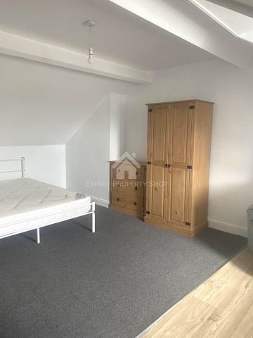 1 bedroom in a house share to rent - Photo 3