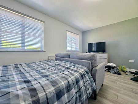 4 bedroom townhouse to rent - Photo 3