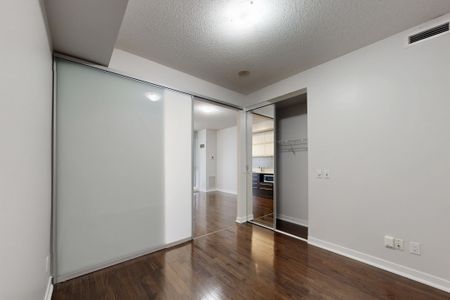 For Lease - 770 Bay Street Unit# 1009, Toronto, Ontario - Photo 3