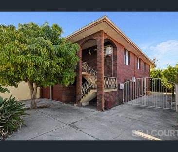 Charming & Versatile Unfurnished 4-Bedroom Home in the Heart of Mou... - Photo 6