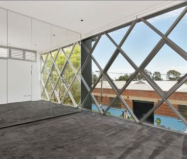 4A Crown Street, Flemington VIC 3031 - Photo 1