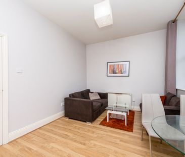 THE OLD SCHOOL HOUSE MORLEY LEEDS LS27 8QY - Photo 1