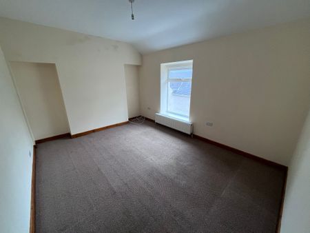 Kimberley Road, Sketty, Swansea, SA2 9DP - Photo 3