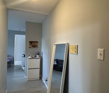 4 1/2 À Louer - Calme Et Lumineux - Photo 2