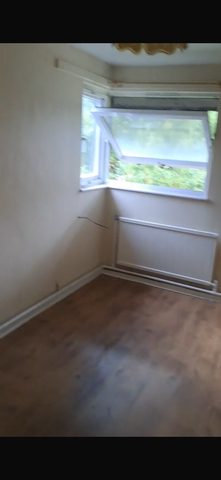 4 bedroom maisonette to rent - Photo 2