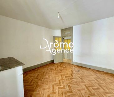 Location Appartement 3 pièces 91m² VALENCE 26000 - Photo 5