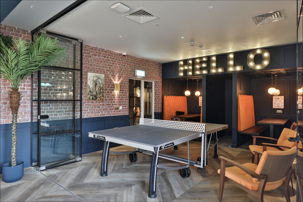 1 bedroom in a flat share to rent - Photo 1