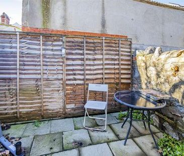 Claude Road, Roath, CF24 - Photo 1