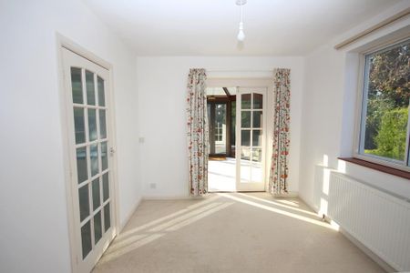 3 bedroom detached house to rent - Photo 5