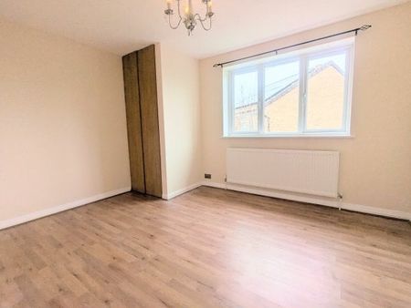 Mortimer Road, Kempston, Bedford, MK42 - Photo 2