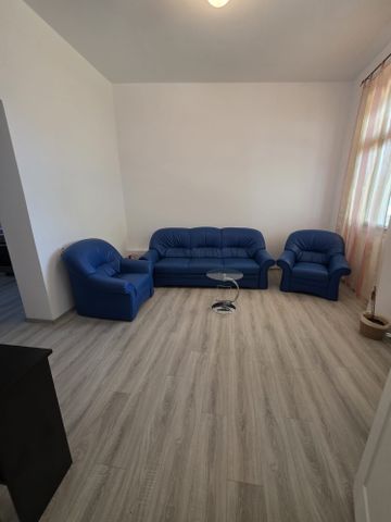🏡 DE ÎNCHIRIAT – CASĂ SPAȚIOASĂ ÎN ZONA BLASCOVICI 🏡- - Fotografie 5