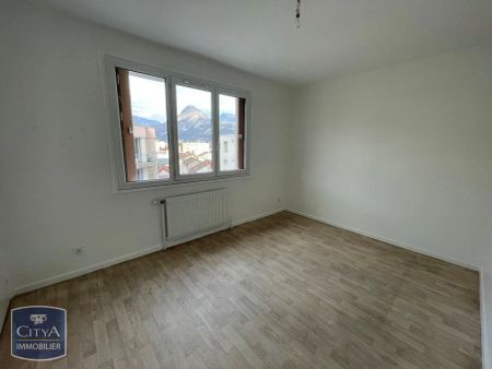 Appartement à louer 2 pièces 60.48m² - Photo 4