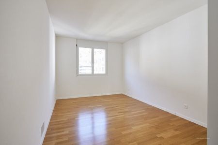 Luminoso 4.5 locali immerso nel verde - Photo 3