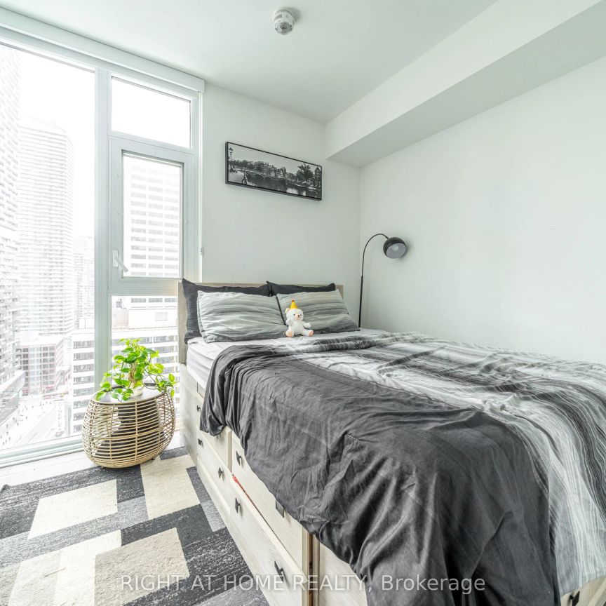 33 Helendale Avenue #1806 - Photo 1