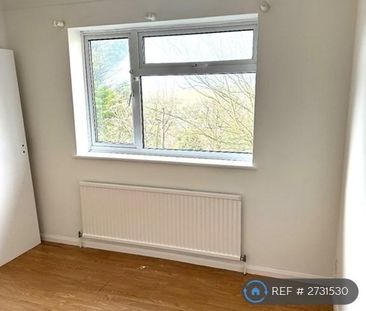 3 bedroom maisonette to rent - Photo 4