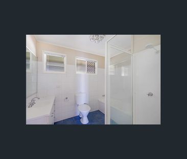 Spacious Family Home - Photo 6