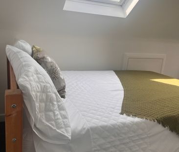 St Martins Road Room 3 - Photo 6