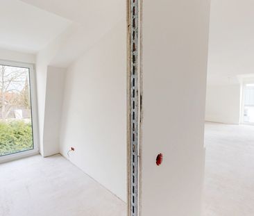 Luxuriöse 3-Zimmer-Dachgeschosswohnung mit exklusiver Ausstattung, ... - Photo 2