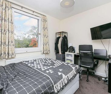 Langford Green, Camberwell, London, SE5 - Photo 2