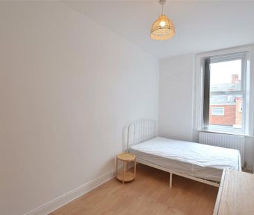 3 bedroom apartment to rent - Photo 3
