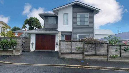 Glorious on Glenpark - Photo 2