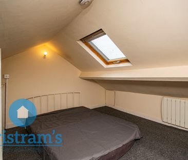 2 bed Flat for Rent - Photo 4