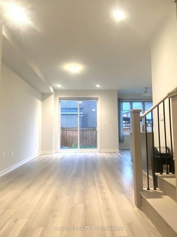 For Lease - 168 Tempel Street, Richmond Hill, Ontario - Photo 2