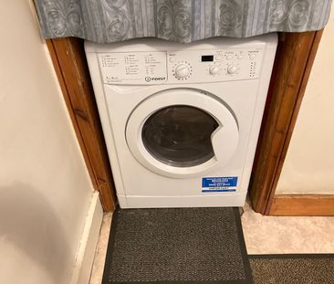 Room in a Shared House, Very Near Craven Avenue Area, W5 - Photo 5