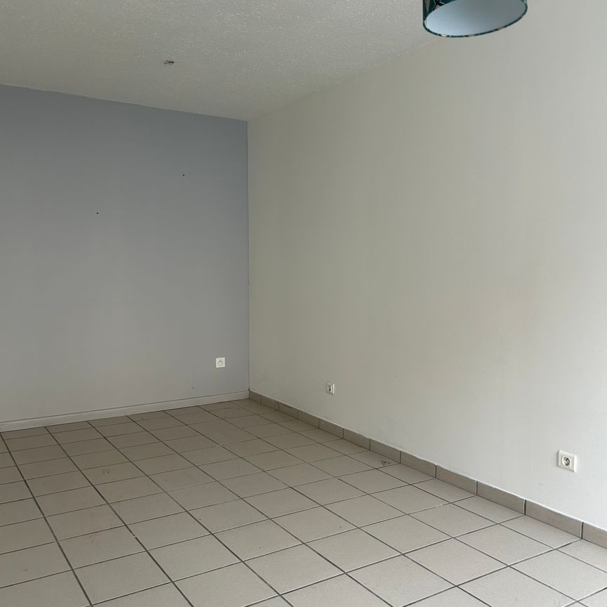 Location Appartement 2 pièces 53m² - Photo 1