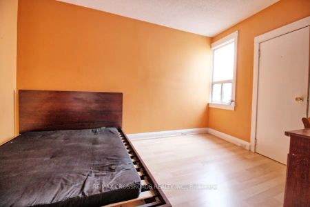 2001 Yonge Street #2nd Fl - Photo 2